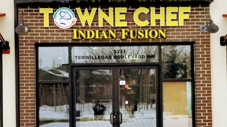 TOWNE CHEF Indian Fusion | restaurant | 5233 Terwillegar Blvd NW, Edmonton, AB T6R 0C5, Canada | 5874992225 OR +1 587-499-2225