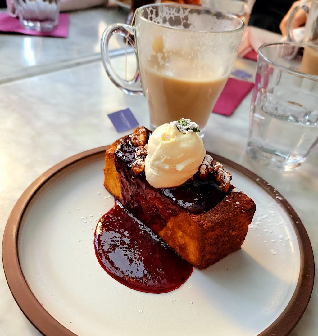 Maxines Cafe & Bar | 1325 Burrard St, Vancouver, BC V6Z 1Z7, Canada | Phone: (604) 707-7224