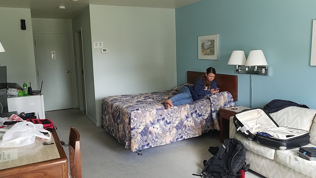 Motel Vaudreuil | 255 Rue Boisvert, Vaudreuil-Dorion, QC J7V 8G4, Canada | Phone: (450) 424-4414