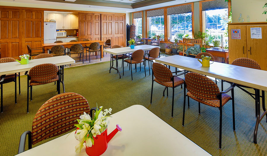 Briarfield Gardens | 1250 Weber St E, Kitchener, ON N2A 4E1, Canada | Phone: (519) 748-4814