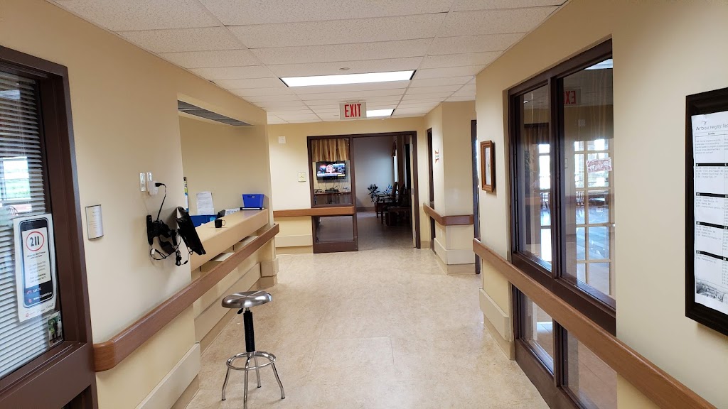 Extendicare Arbour Heights Long-Term Care Home | 564 Tanner Dr, Kingston, ON K7M 0C3, Canada | Phone: (613) 544-1155