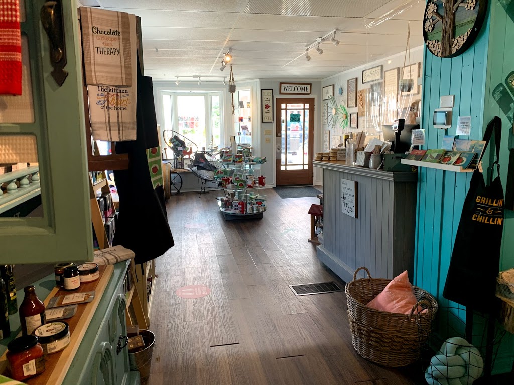 Cannery Row PEC | 287 Bloomfield Main St, Bloomfield, ON K0K 1G0, Canada | Phone: (613) 393-3330