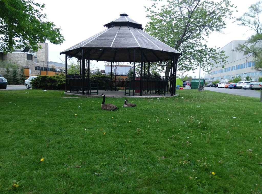 Bond Education Group | 1500 Birchmount Rd, Scarborough, ON M1P 2G5, Canada | Phone: (416) 266-8878