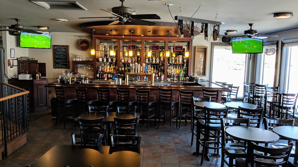 The Huron Club | 94 Pine St, Collingwood, ON L9Y 2N9, Canada | Phone: (705) 293-6677
