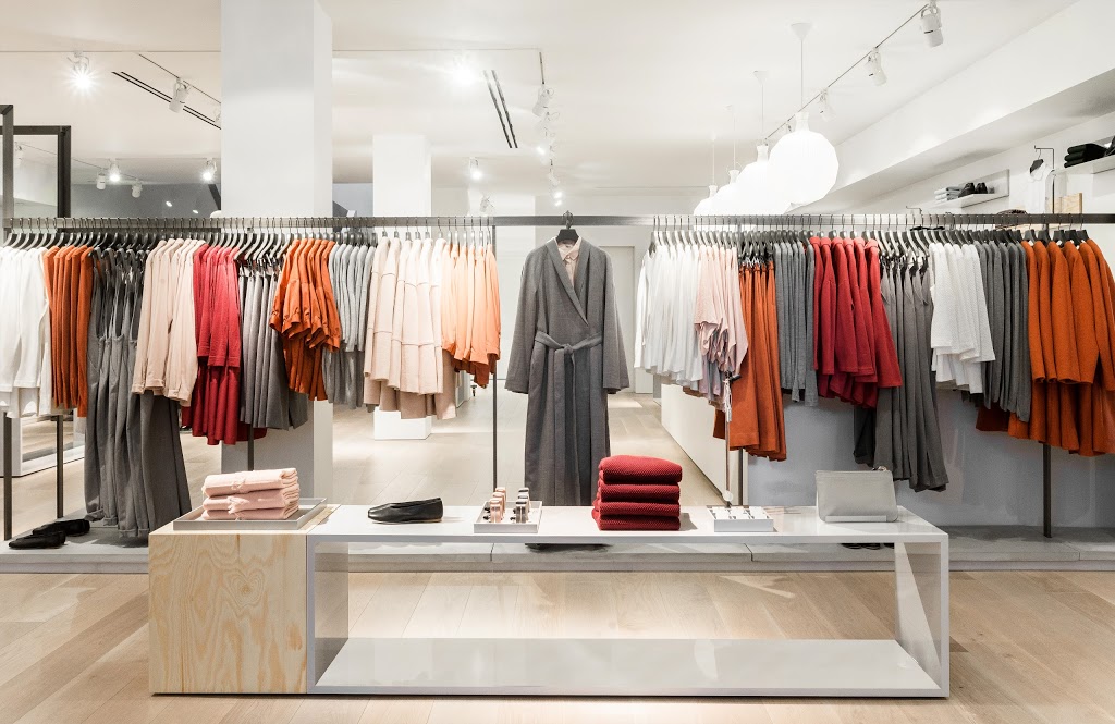 COS | 85 Bloor St W, Toronto, ON M5S 1M1, Canada | Phone: (416) 925-7033
