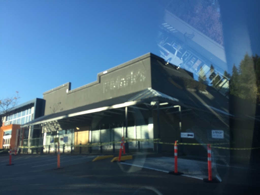 Marks | Marine Plaza, 1076 Marine Dr, North Vancouver, BC V7P 1S5, Canada | Phone: (604) 984-9591