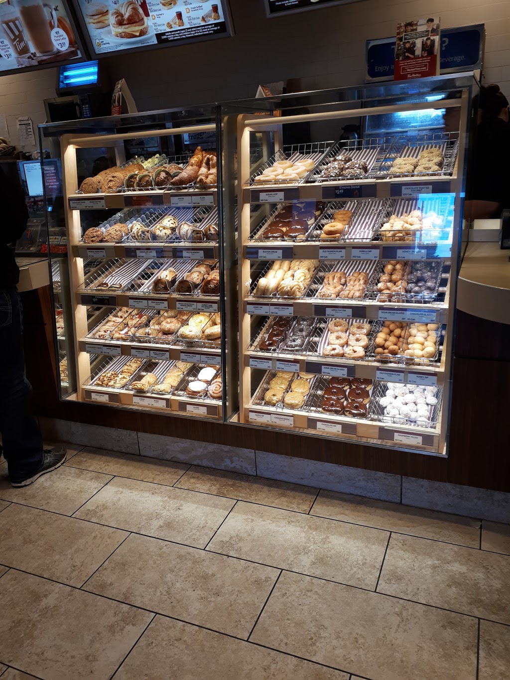 Tim Hortons | 1111 Davis Dr, Newmarket, ON L3Y 2M9, Canada | Phone: (905) 853-3123