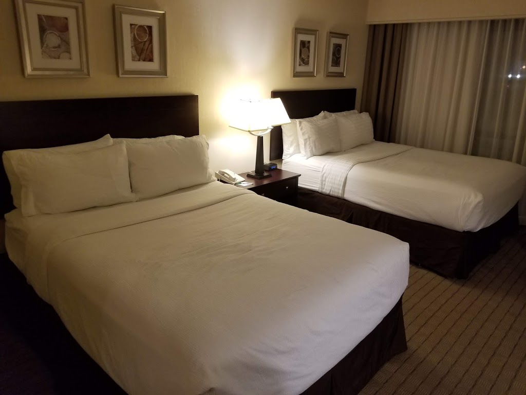 Holiday Inn Toronto Airport East | 600 Dixon Rd, Etobicoke, ON M9W 1J1, Canada | Phone: (416) 240-7511
