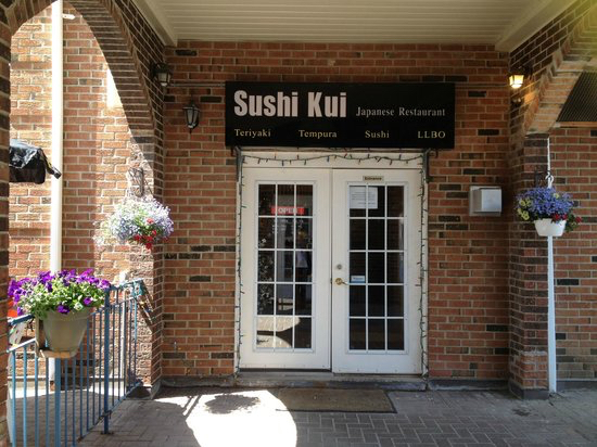 Sushi Kui Japanese Restaurant | 2 Orchard Heights Blvd, Aurora, ON L4G 6M6, Canada | Phone: (905) 727-8822
