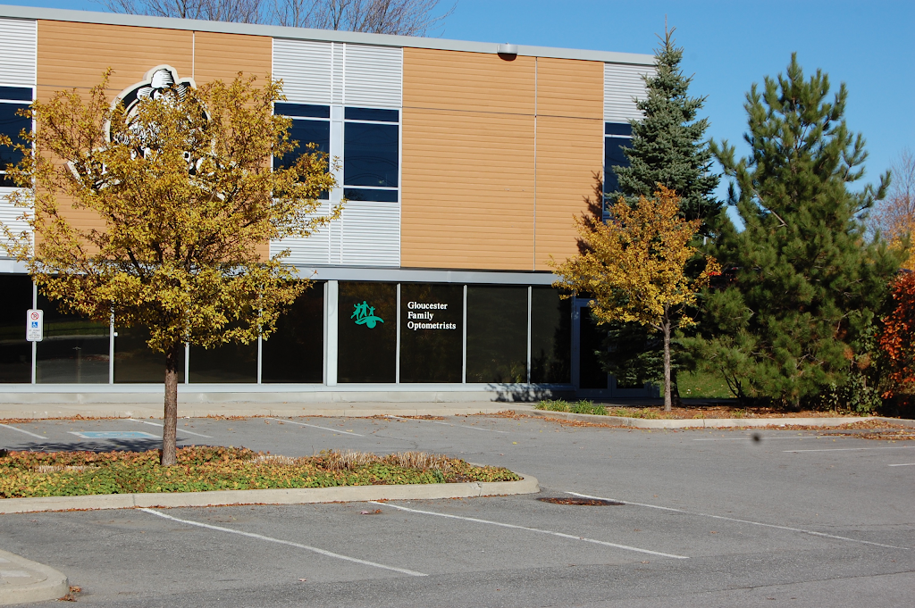 Gloucester Family Optometrists | 1427 Ogilvie Rd, Gloucester, ON K1J 8M7, Canada | Phone: (613) 745-5588