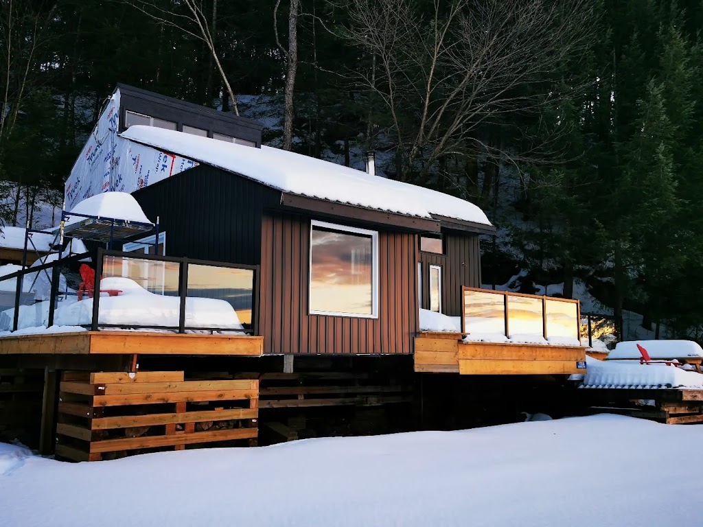 The Waters Edge on Spruce Lake | Chandler Dr, Haliburton, ON K0M 1S0, Canada | Phone: (416) 464-6664