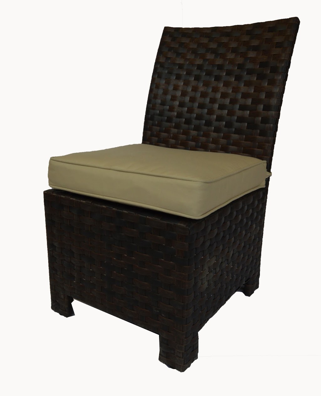 MAUI Patio Furniture Store | 454 S Service Rd W, Oakville, ON L6L 5B8, Canada | Phone: (905) 337-7707