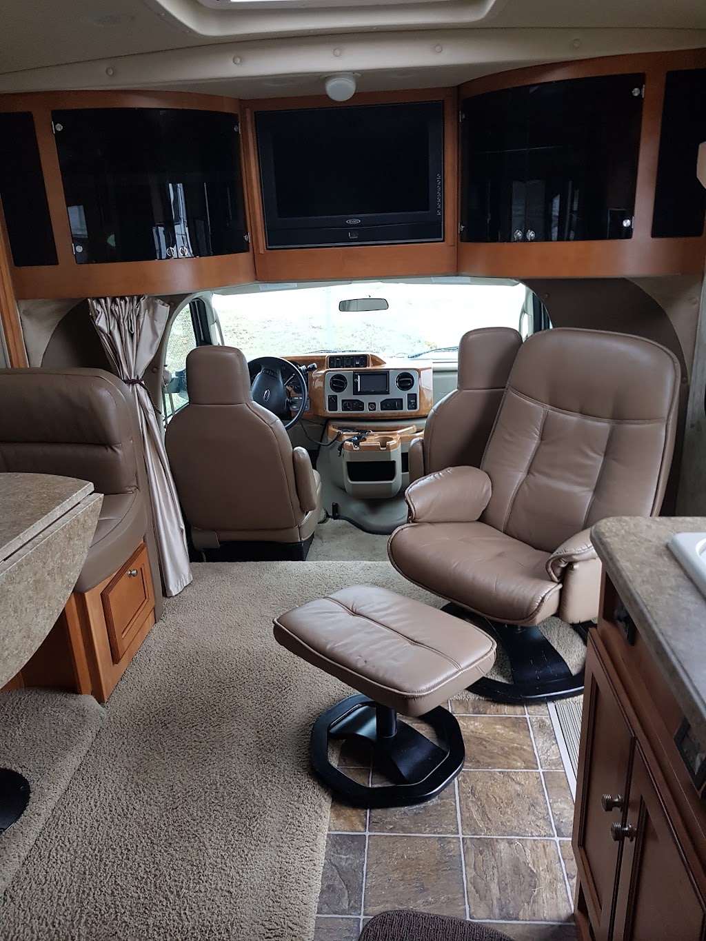 Arbutus RV & Marine Sales Ltd - PORT ALBERNI | 5540 Beaver Creek Rd, Port Alberni, BC V9Y 8X6, Canada | Phone: (250) 724-4648