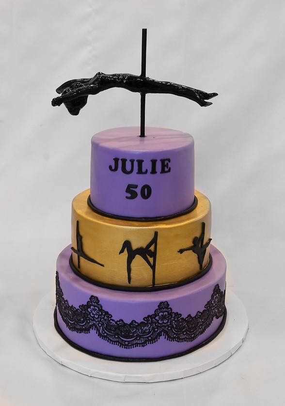LauraBella Custom Cakery | 68 Heritage Crescent, Stony Plain, AB T7Z 2J8, Canada | Phone: (780) 903-3248