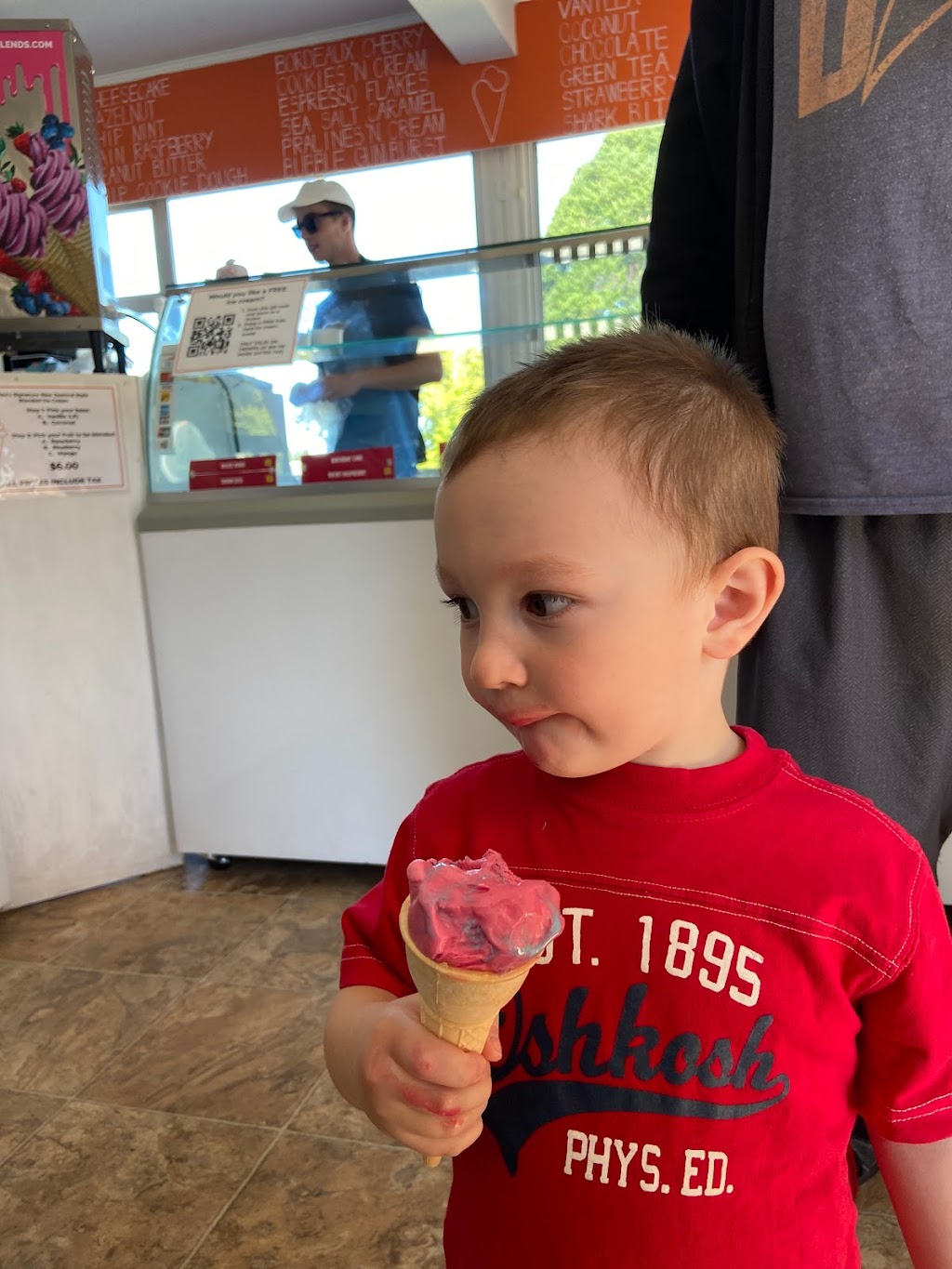 Maxs Ice Cream Co. | 641b Memorial Ave, Qualicum Beach, BC V9K 1L8, Canada | Phone: (778) 980-1290