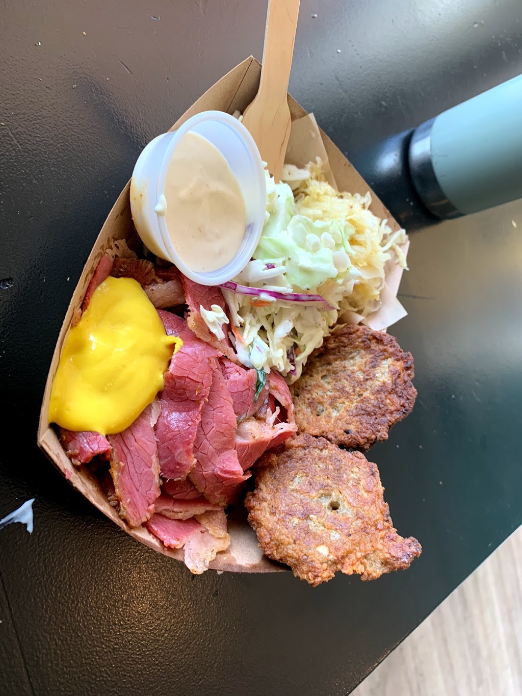 Buzzys Luncheonette | 122 Fulford-Ganges Rd, Salt Spring Island, BC V8K 2T9, Canada | Phone: (250) 222-8650
