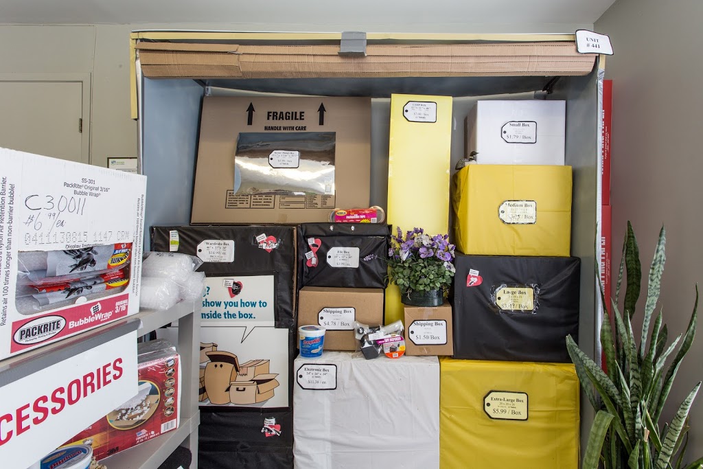 StorageMart | 370 Herchimer Ave, Belleville, ON K8N 0L2, Canada | Phone: (613) 962-1147