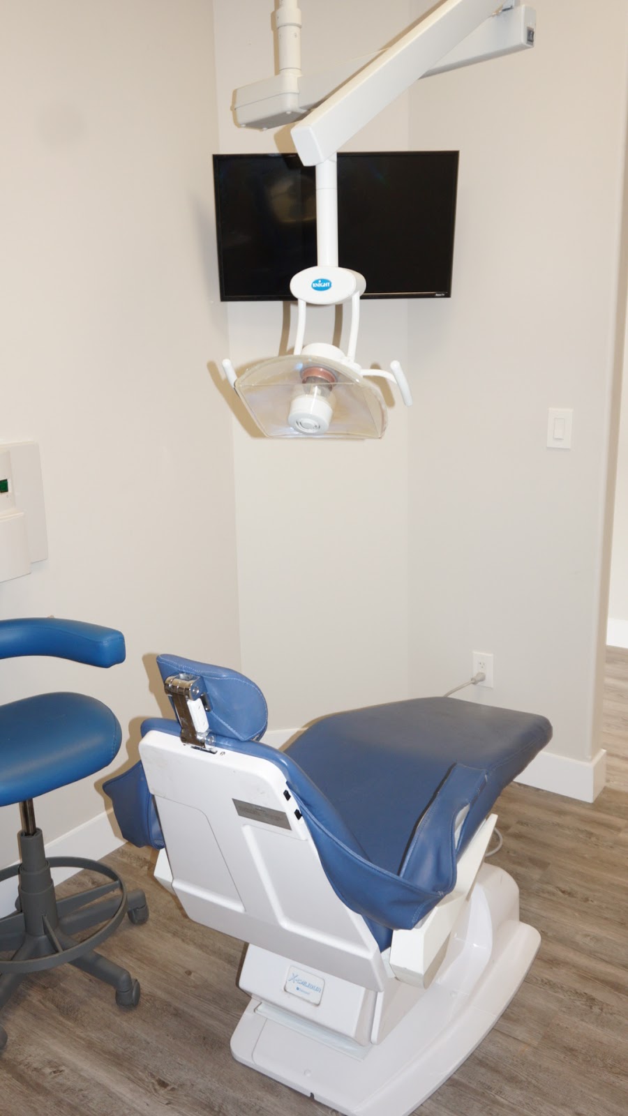Lakeside Family Dental | 2684 Lakeshore Rd #6, Brights Grove, ON N0N 1C0, Canada | Phone: (519) 704-4000