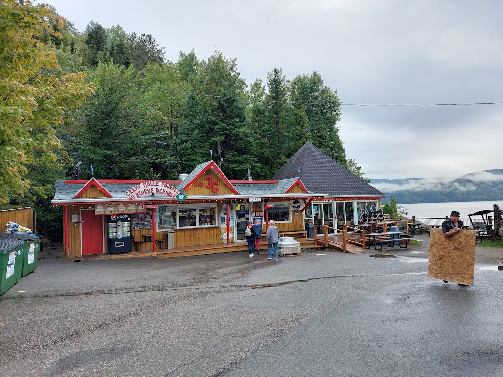 Restaurant Les 3G (SteRose du Nord) 100 Rue du Quai, SainteRoseduNord, QC G0V 1T0, Canada