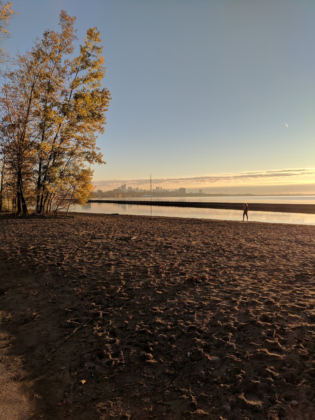 SUP meeting place | Sunnyside Boardwalk, Toronto, ON, Canada