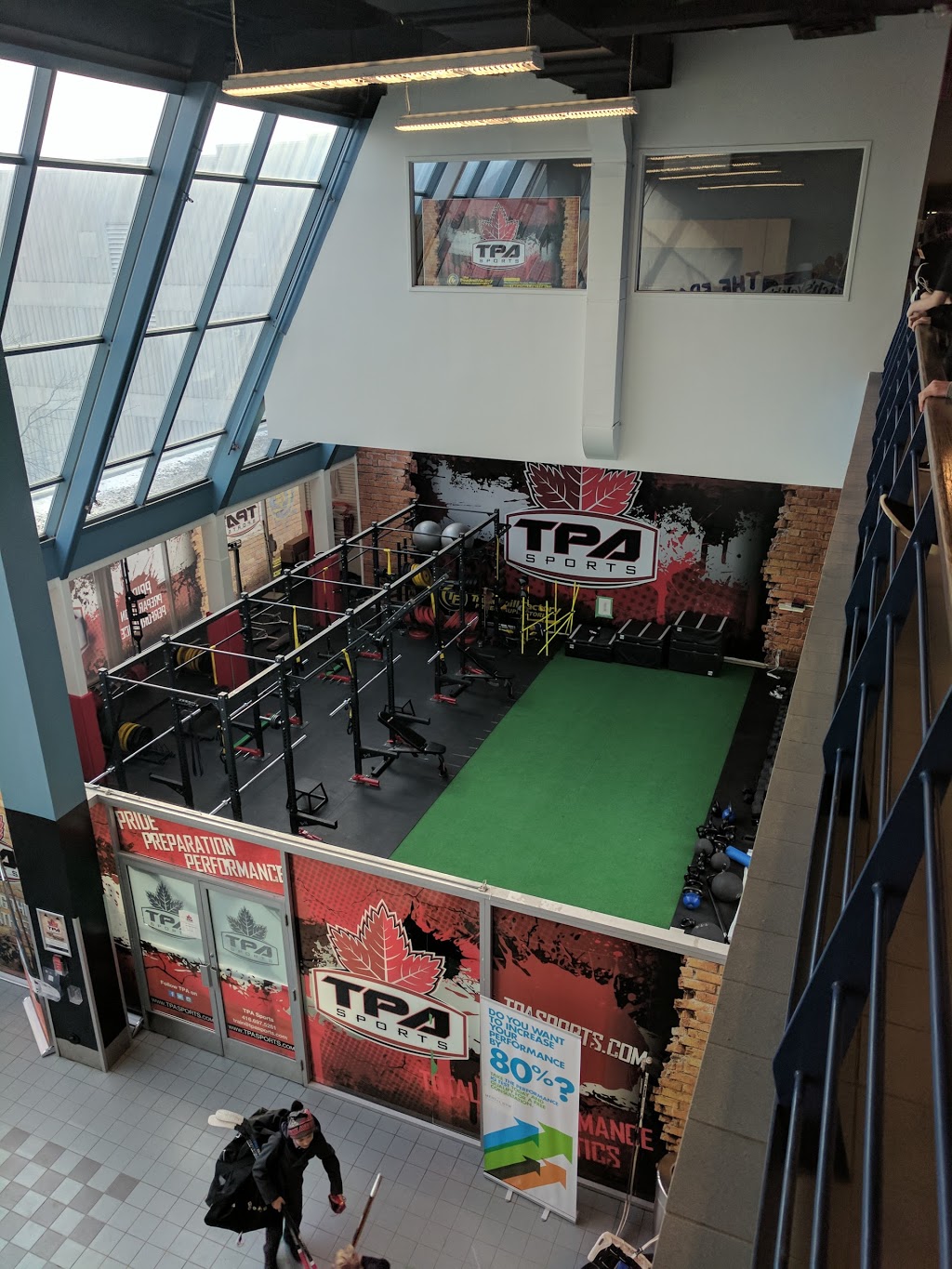 Canlan Ice Sports | 989 Murray Ross Pkwy, North York, ON M3J 3M4, Canada | Phone: (416) 661-5900