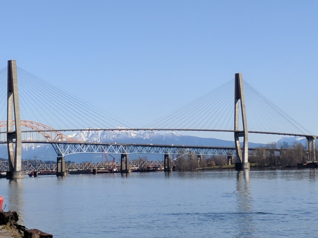 Advanced Parking Quayside Drive - Lot #9056 | 750 Quayside Dr, New Westminster, BC V3M 6B9, Canada | Phone: (604) 681-6152