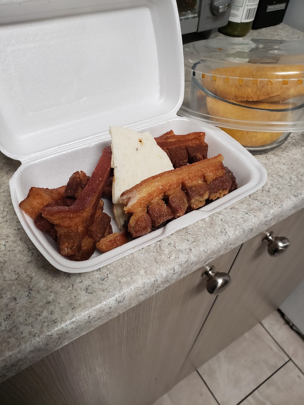 El Antojo Bakery & Cafe | 825 Weber St E Unit 5, Kitchener, ON N2H 1H5, Canada | Phone: (226) 240-1238