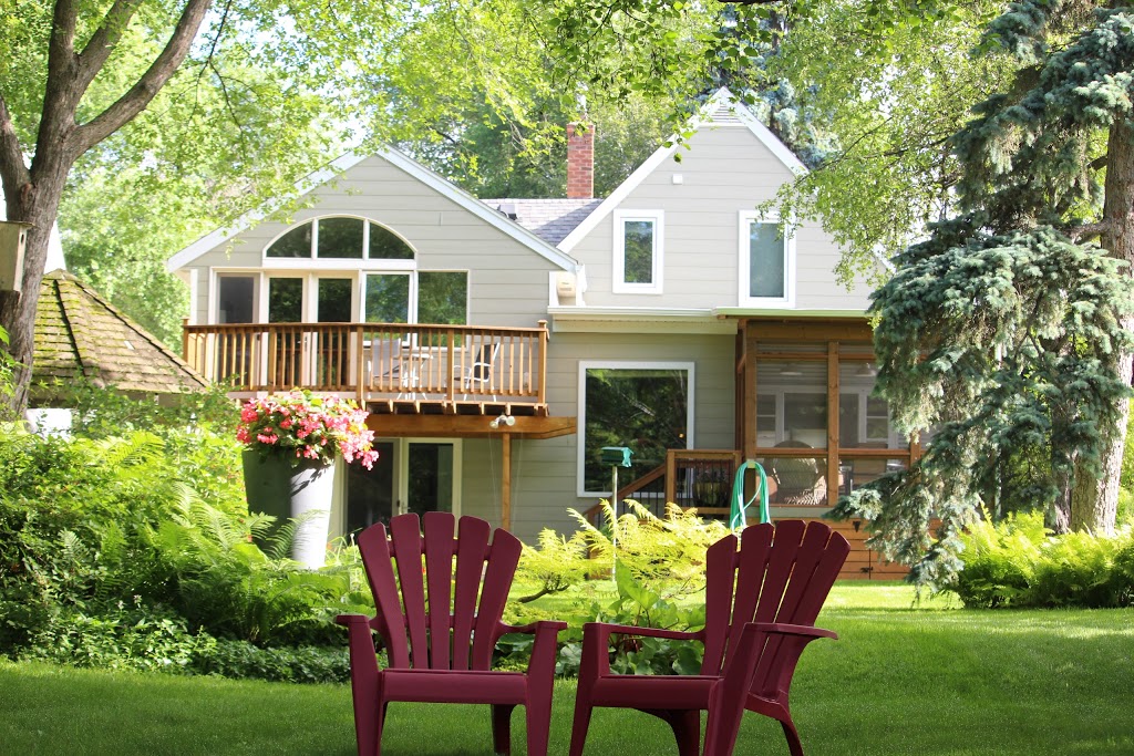 Bob & Margarets Bed and Breakfast | 950 Palmerston Ave, Winnipeg, MB R3G 1J9, Canada | Phone: (204) 774-0767