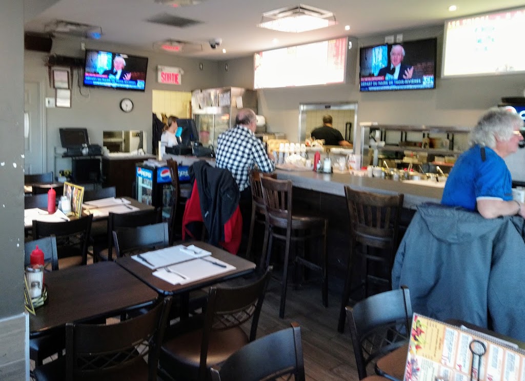 Restaurant Chez André | 2110 Boulevard Marie-Victorin, Longueuil, QC J4G 1A8, Canada | Phone: (450) 677-2161