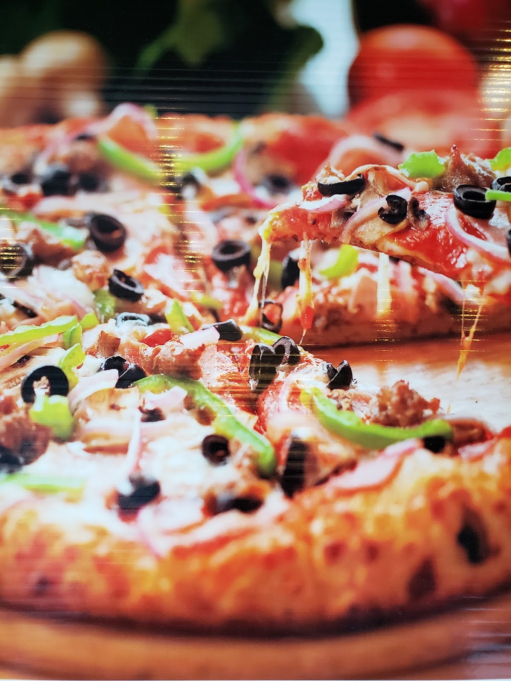 Orange Bob-Pizza and more... | 7337 Sierra Morena Blvd SW #8, Calgary, AB T3H 3V4, Canada | Phone: (403) 242-5678