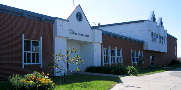 École Georges-Étienne-Cartier | 32 Rue Marie-Rose, Saint-Antoine-sur-Richelieu, QC J0L 1R0, Canada | Phone: (450) 645-2345