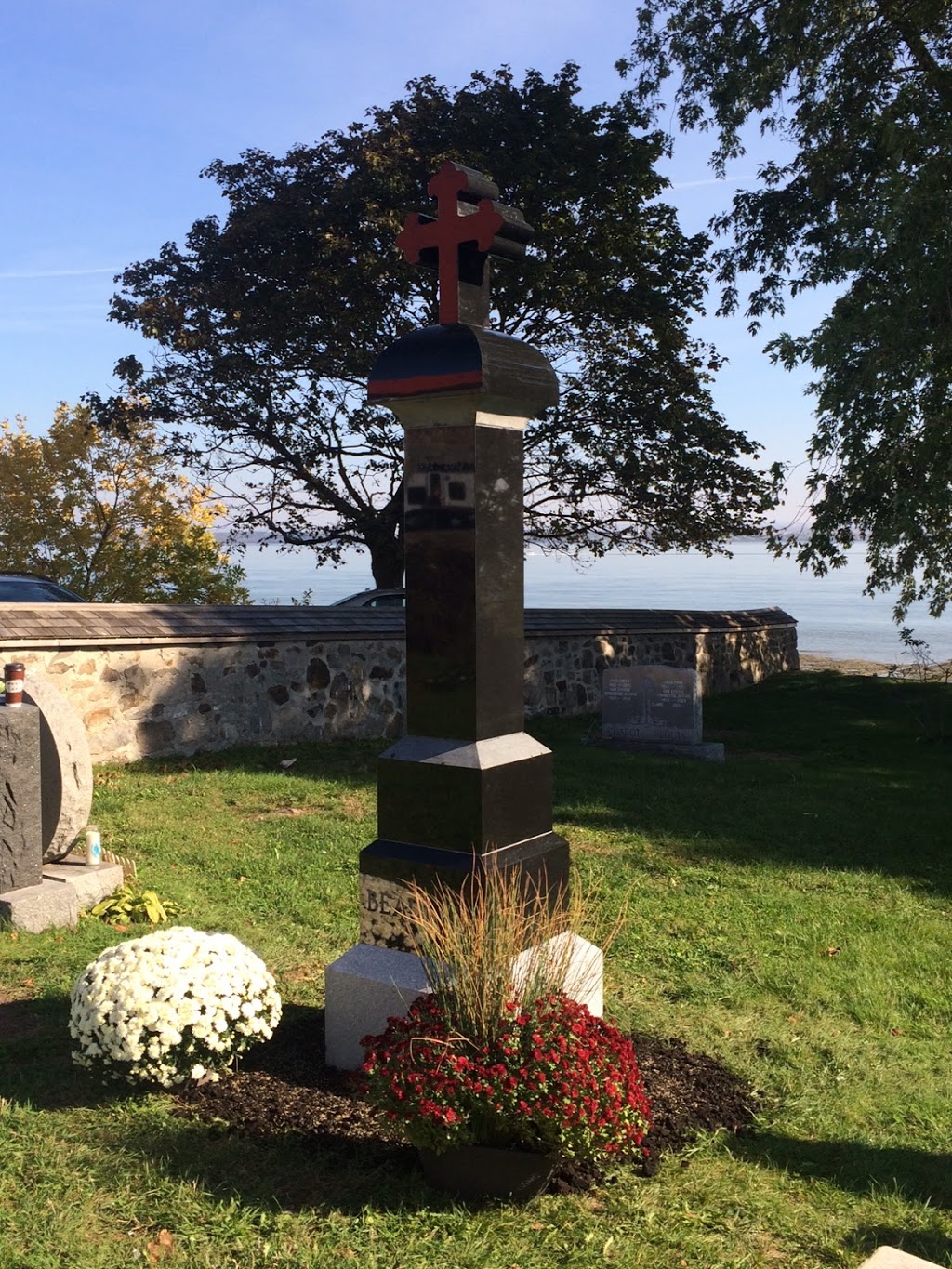Delisle Monuments Inc. | 355 Rue du Marais local 120, Québec, QC G1M 3N8, Canada | Phone: (418) 527-0494
