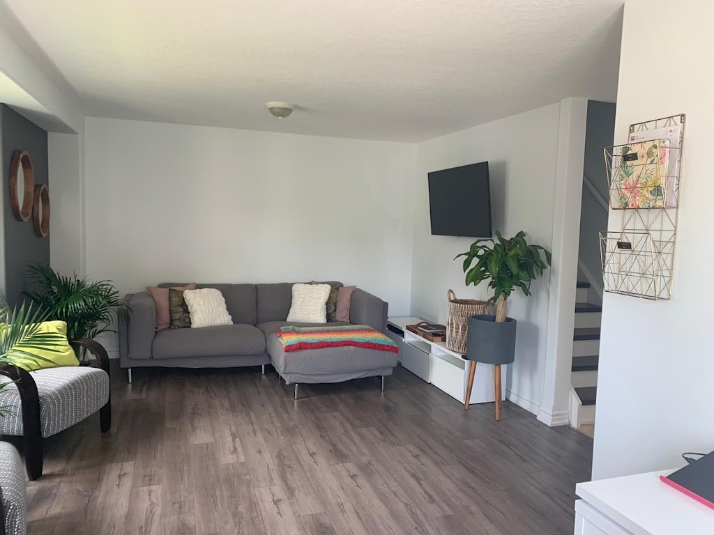 EP Painting | 24 Allsop Crescent, Barrie, ON L4N 8T6, Canada | Phone: (437) 987-1321