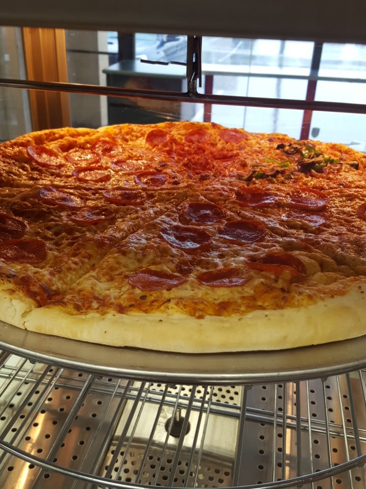 Bronx pizza | 205 Quigley Rd, Hamilton, ON L8K 5M8, Canada | Phone: (905) 561-0220