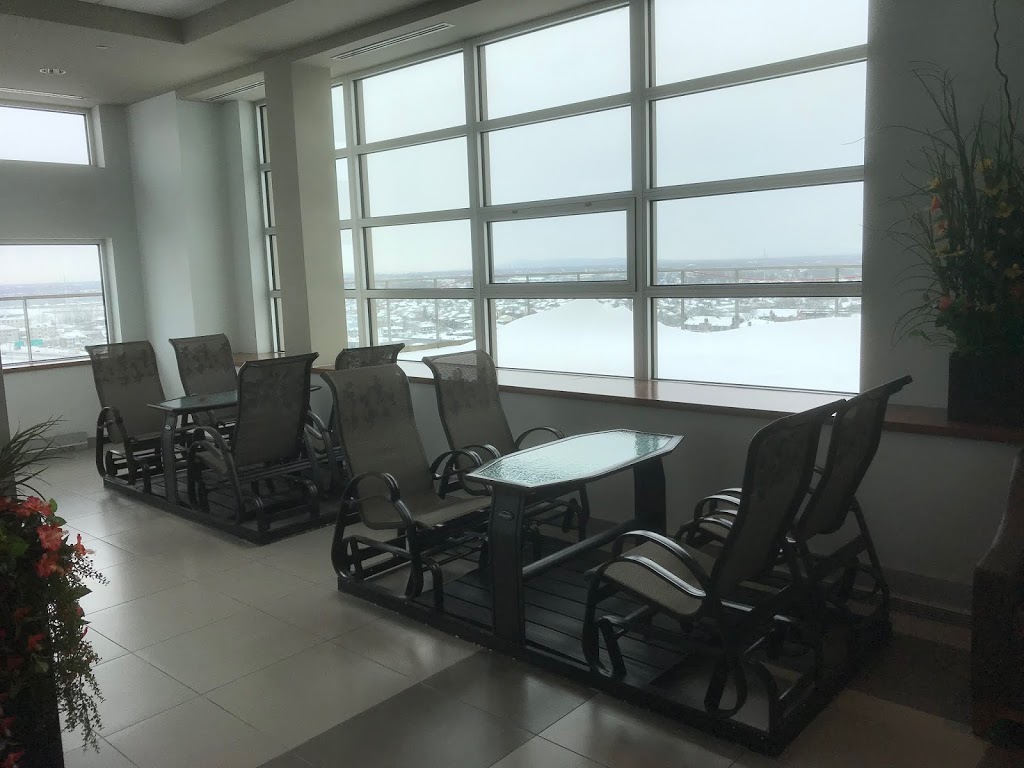 Les Résidences Soleil Manoir Brossard | 8080 Boulevard du St Laurent #200, Brossard, QC J4X 0A6, Canada | Phone: (450) 672-3737
