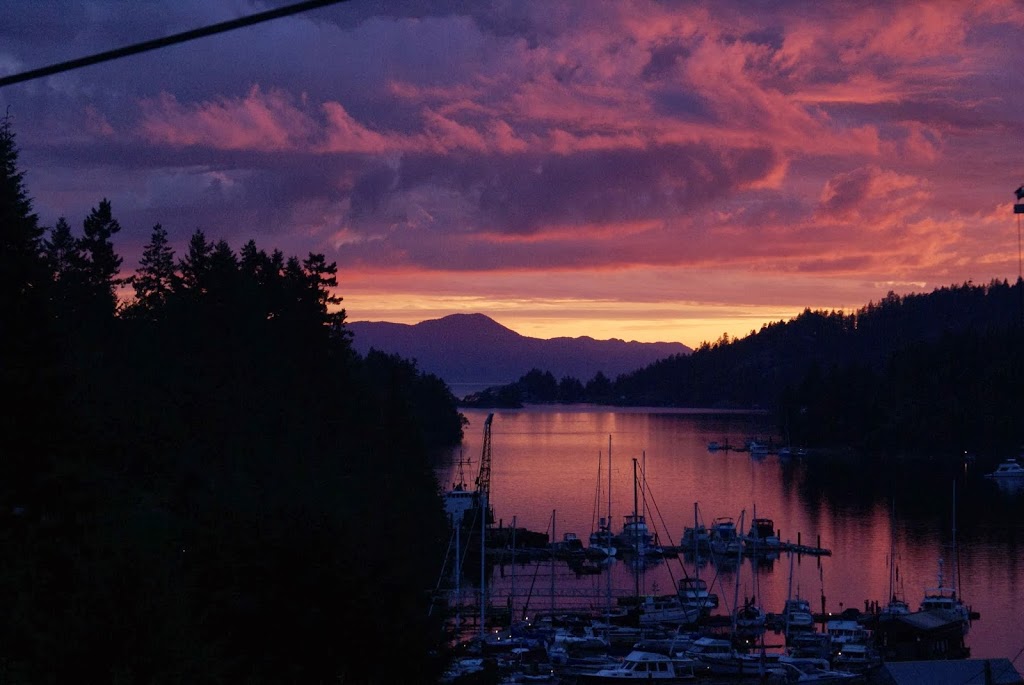 Enchanter Oceanview Suites | 13031 Narrows Rd, Madeira Park, BC V0N 2H1, Canada | Phone: (866) 340-0514