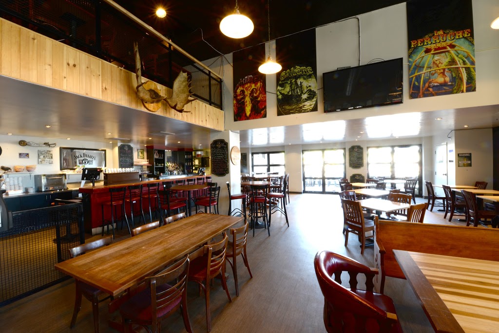 Corsaire Pub | 5955 Rue Saint-Laurent #101, Lévis, QC G6V 3P5, Canada | Phone: (418) 380-2505