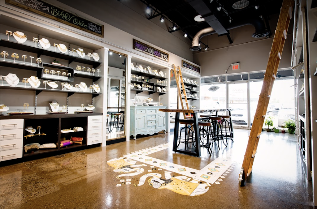Tenasãti | 2387 Trafalgar Rd Unit B10, Oakville, ON L6H 6K7, Canada | Phone: (416) 834-6717
