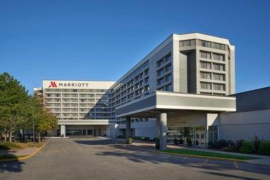 Toronto Airport Marriott Hotel | 901 Dixon Rd, Etobicoke, ON M9W 1J5, Canada | Phone: (416) 674-9400