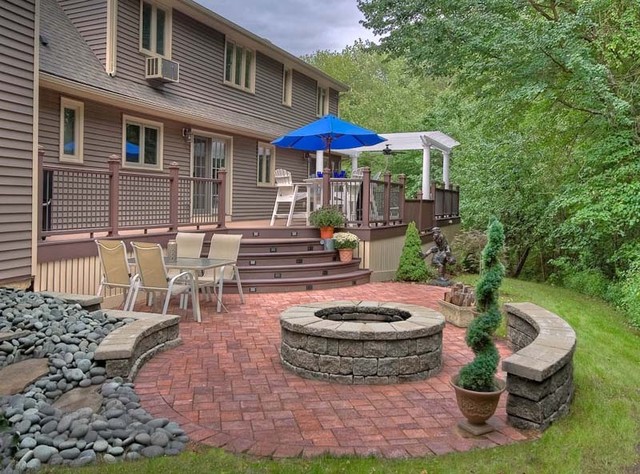 Calgary home landscaping | 220 Marpole Bay NE, Calgary, AB T2A 4W9, Canada | Phone: (403) 461-9137