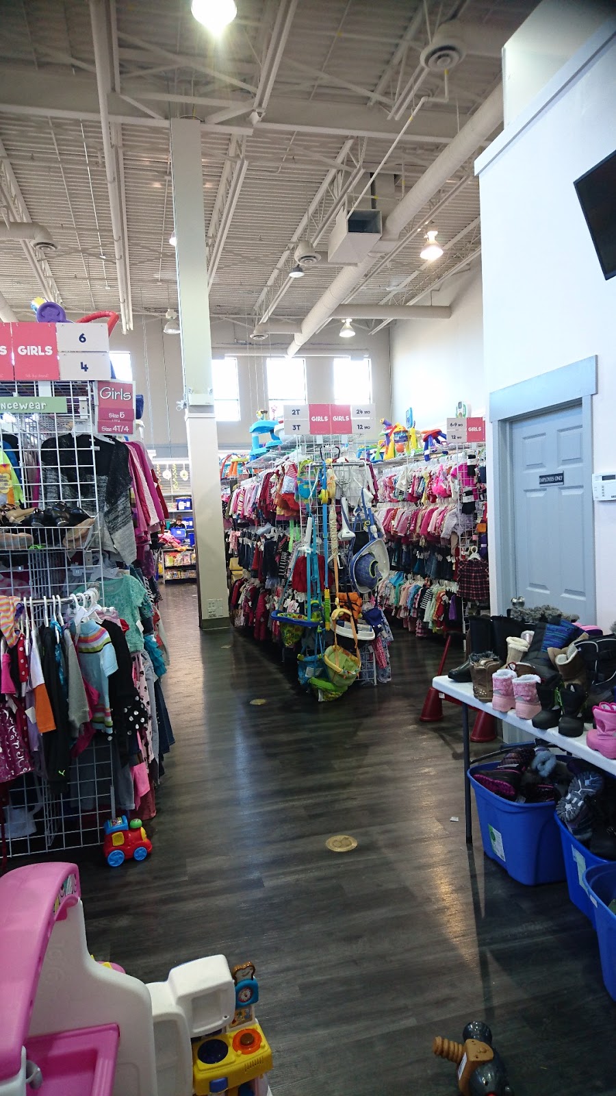 Once Upon A Child | 201 Kaska Rd, Sherwood Park, AB T8A 2J6, Canada | Phone: (780) 417-0022