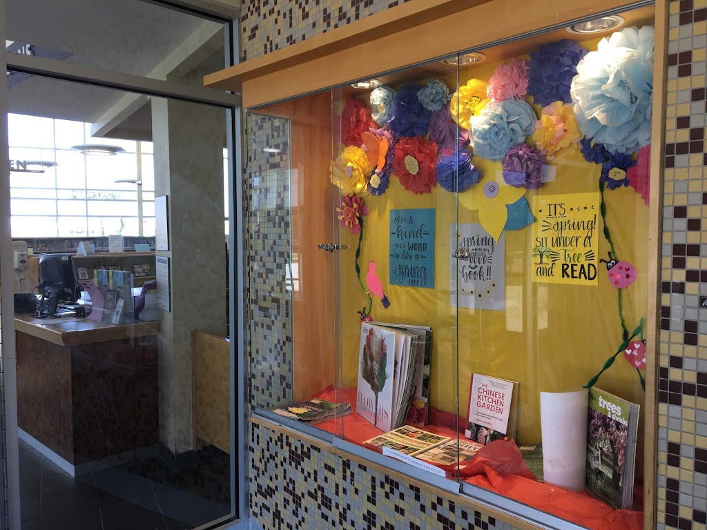 Toronto Public Library - McGregor Park Library | 2219 Lawrence Ave E, Scarborough, ON M1P 2P5, Canada | Phone: (416) 396-8935