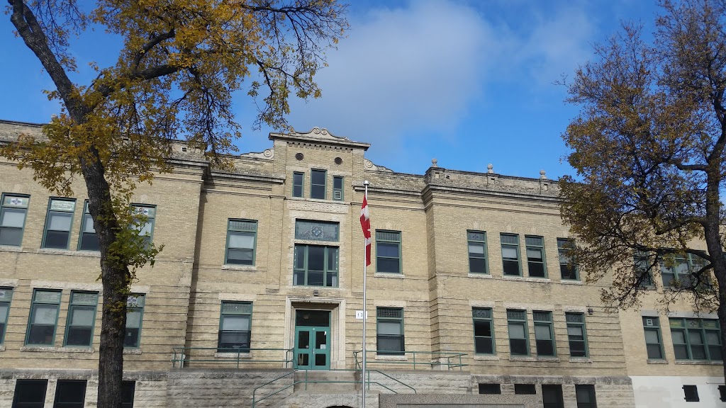 Cecil Rhodes School | 1570 Elgin Ave W, Winnipeg, MB R3E 1C2, Canada | Phone: (204) 783-9012