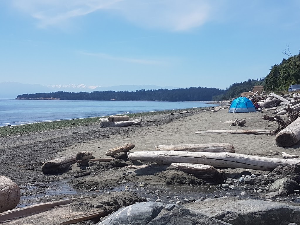 Parking lot Lagoon beach | 3384 Ocean Blvd, Victoria, BC V9C 1W7, Canada