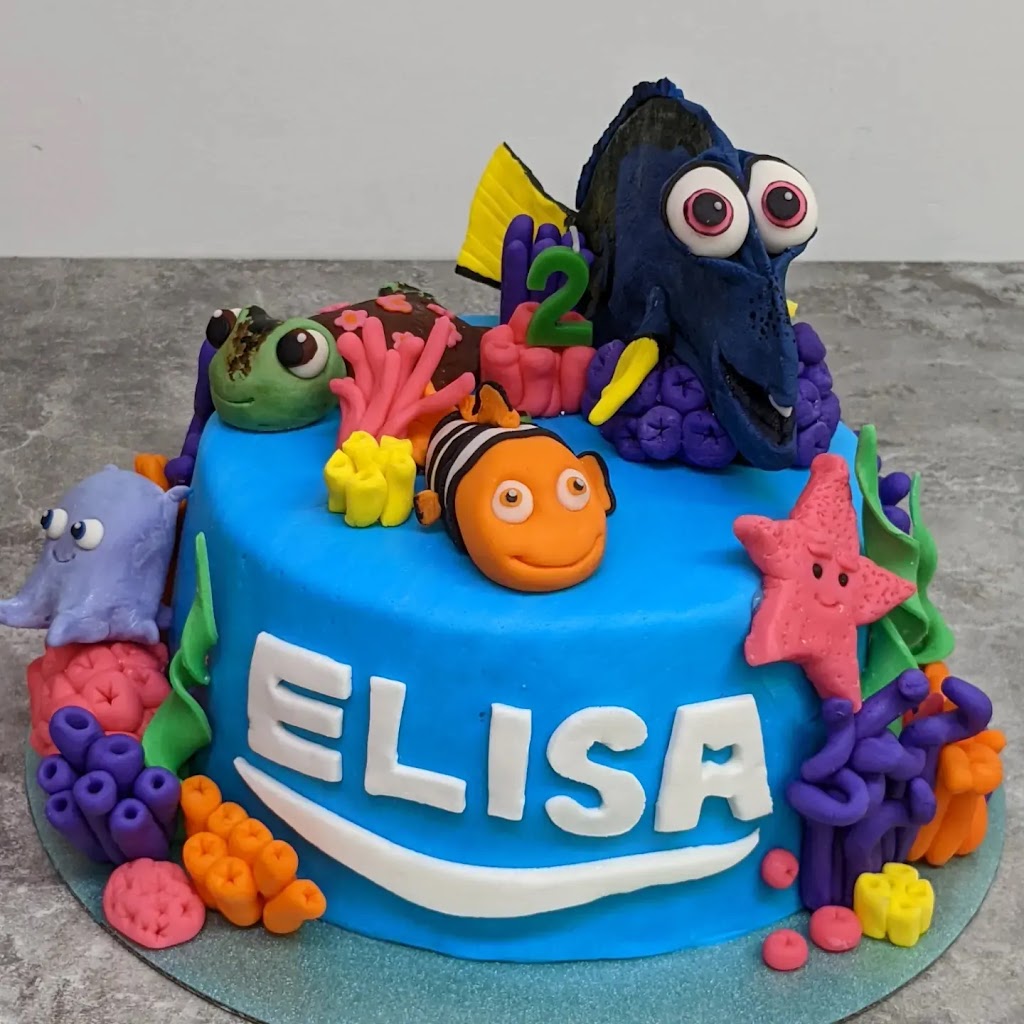 Custom Cakes Kingston | 17 King Pitt Rd, Kingston, ON K7L 4V1, Canada | Phone: (613) 876-5933