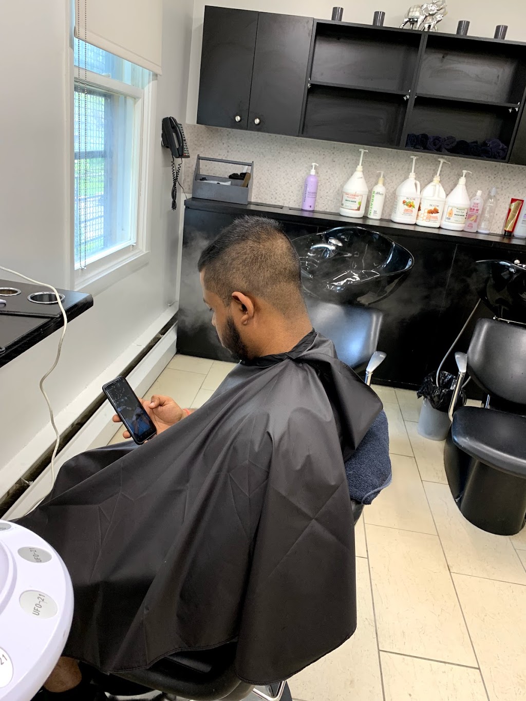Salon de Barbier Saris Kutz | 99 6e Avenue, Lachine, QC H8S 2X4, Canada | Phone: (514) 688-7707