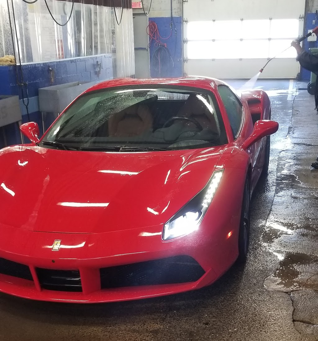 Citywash | 2170 Boulevard Marcel-Laurin, Saint-Laurent, QC H4R 1K2, Canada | Phone: (514) 419-1100