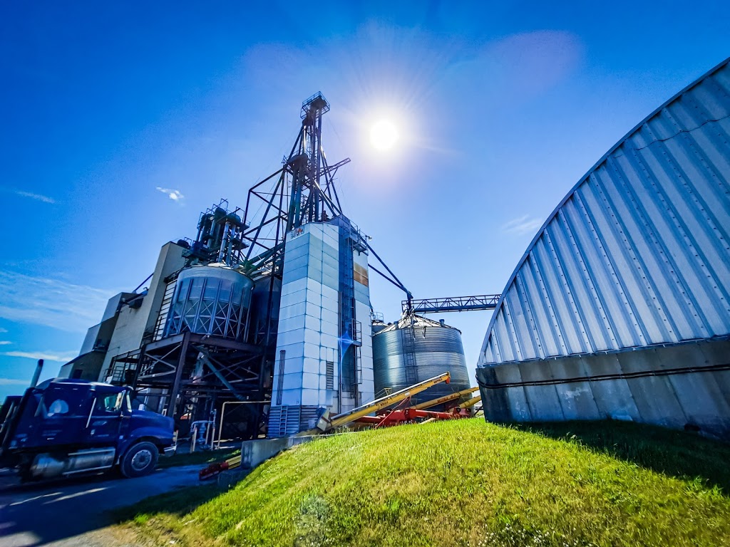 Celubec | Coop Comax | 15100 Chemin de la Coopérative, Saint-Hyacinthe, QC J2R 1S2, Canada | Phone: (450) 799-2653