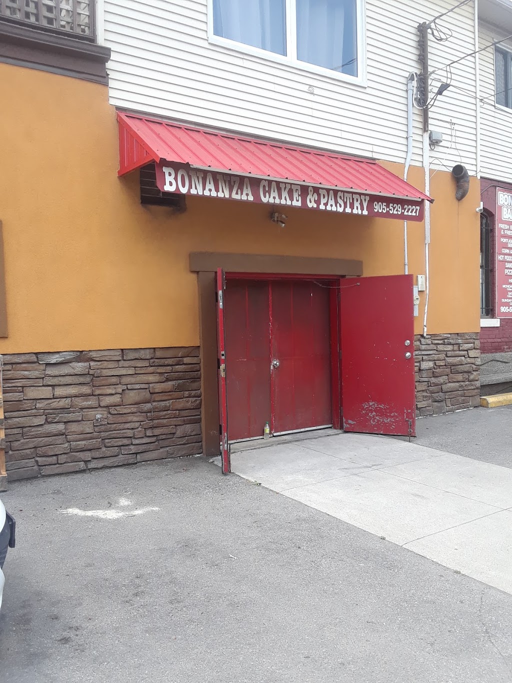 Bonanza Bakery | 100 Murray St E, Hamilton, ON L8L 3G4, Canada | Phone: (905) 529-2227