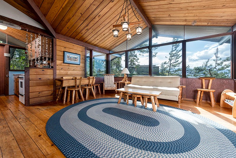 Burchills B&B By The Sea | 5402 Donley Dr, Halfmoon Bay, BC V0N 1Y2, Canada | Phone: (866) 893-2400
